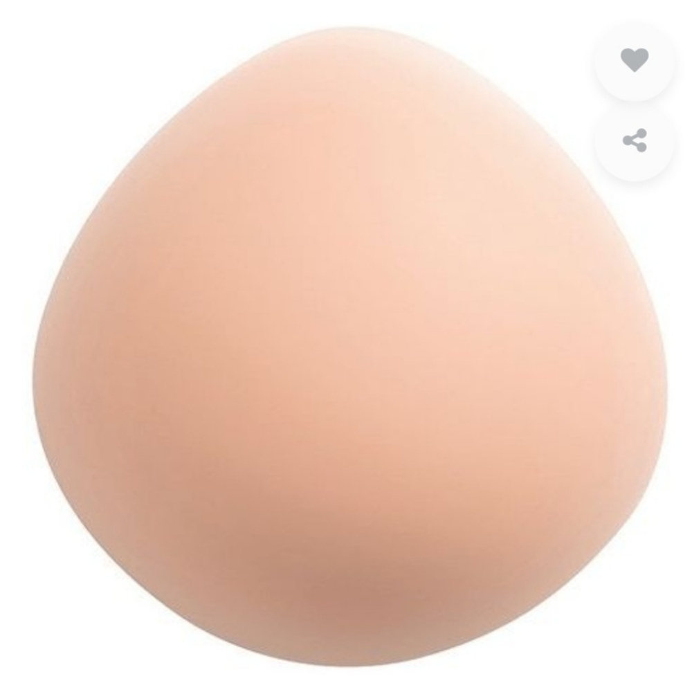 New Amoena Nude Silicone Breast Form. Bakance Natura TO. Size M